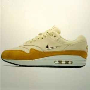 Nike Air Max 1 Premium Women